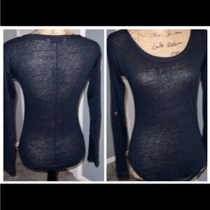 Banana republic tee long sleeve.